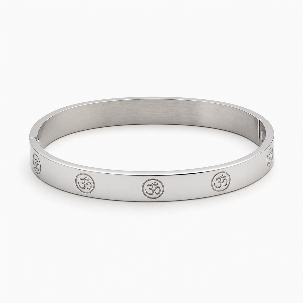 Silver Om Engraved Hinged Kada